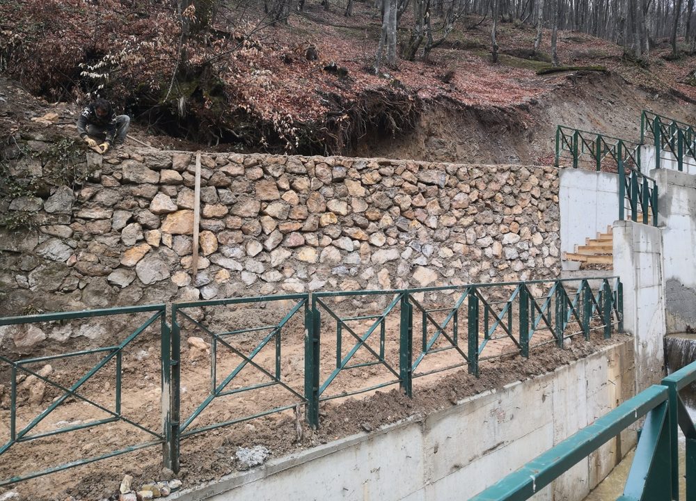 Taş duvar ve taş tahkimat uygulaması
